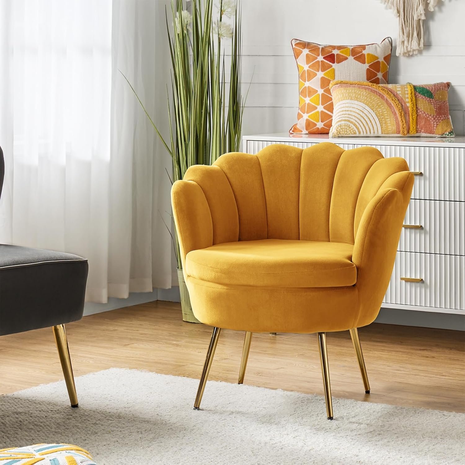 HULALA HOME Velvet Accent Chair with Shell Shaped Back, Modern Cute Living Room Bedroom Armchair with Gold Legs, Comfy Upholstered Vanity Chair for Makeup Room, Mustard